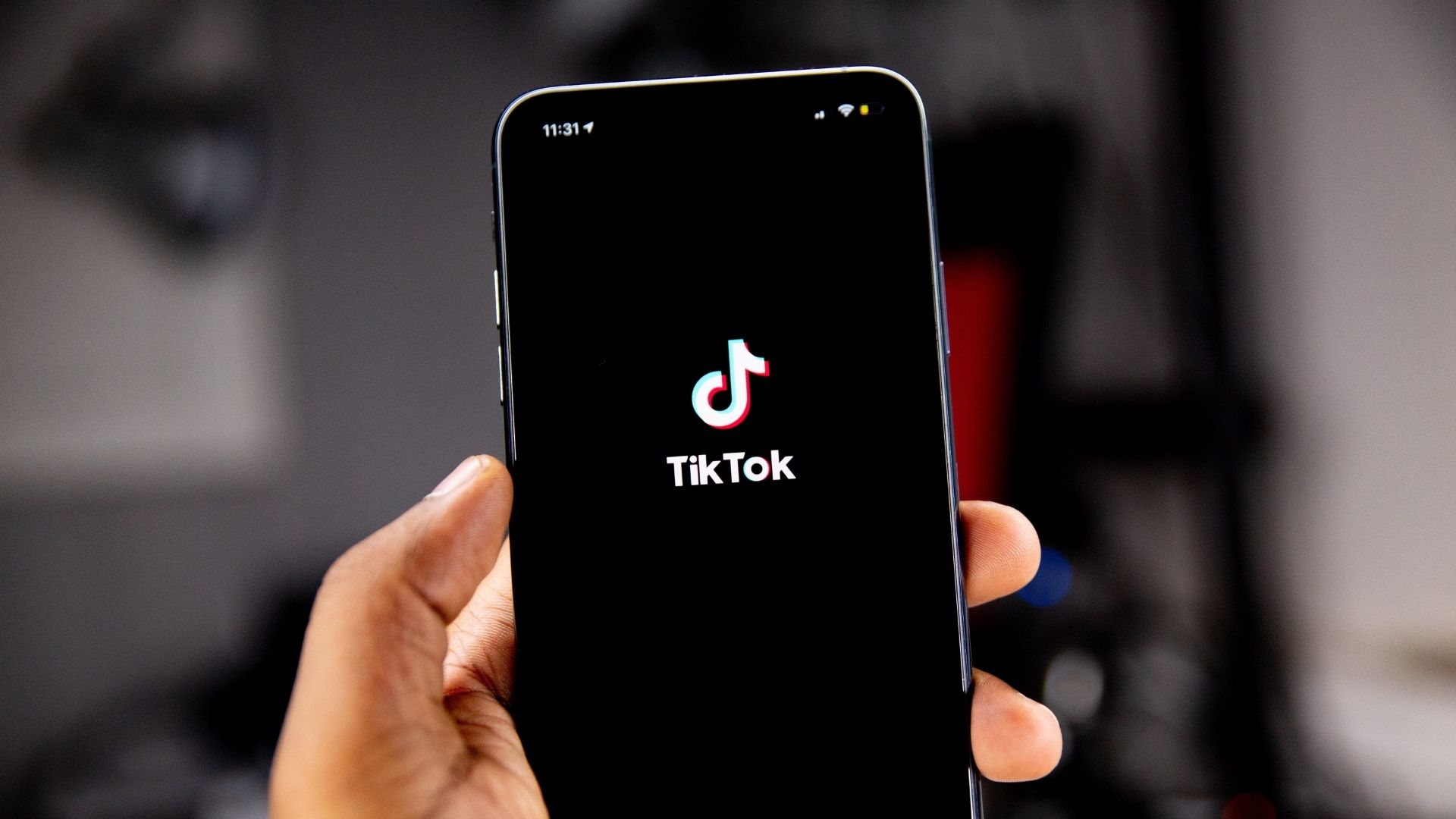 Let’s Talk About How To Promote Your Business With TikTok, marketing tips for businesses 2021, marketing tips 2021, marketing tips for small businesses 2021, tiktok tips for businesses 2021